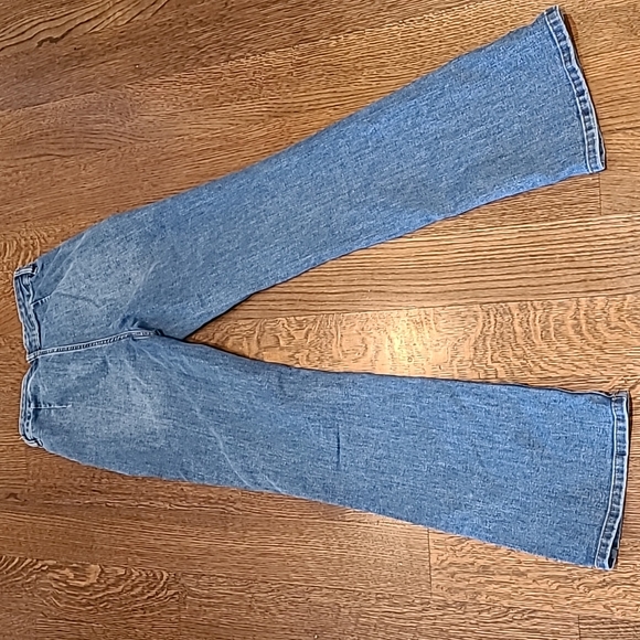 Flare jeans - Picture 2 of 3